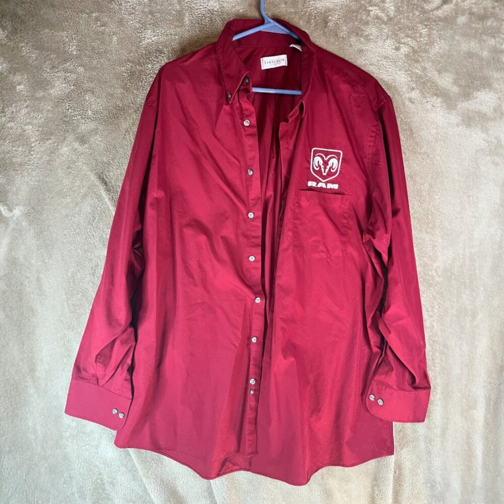 Van Heusen Dodge Ram Dress Shirt Button Down Easy Care Red Mens L 16.5-17 34/35